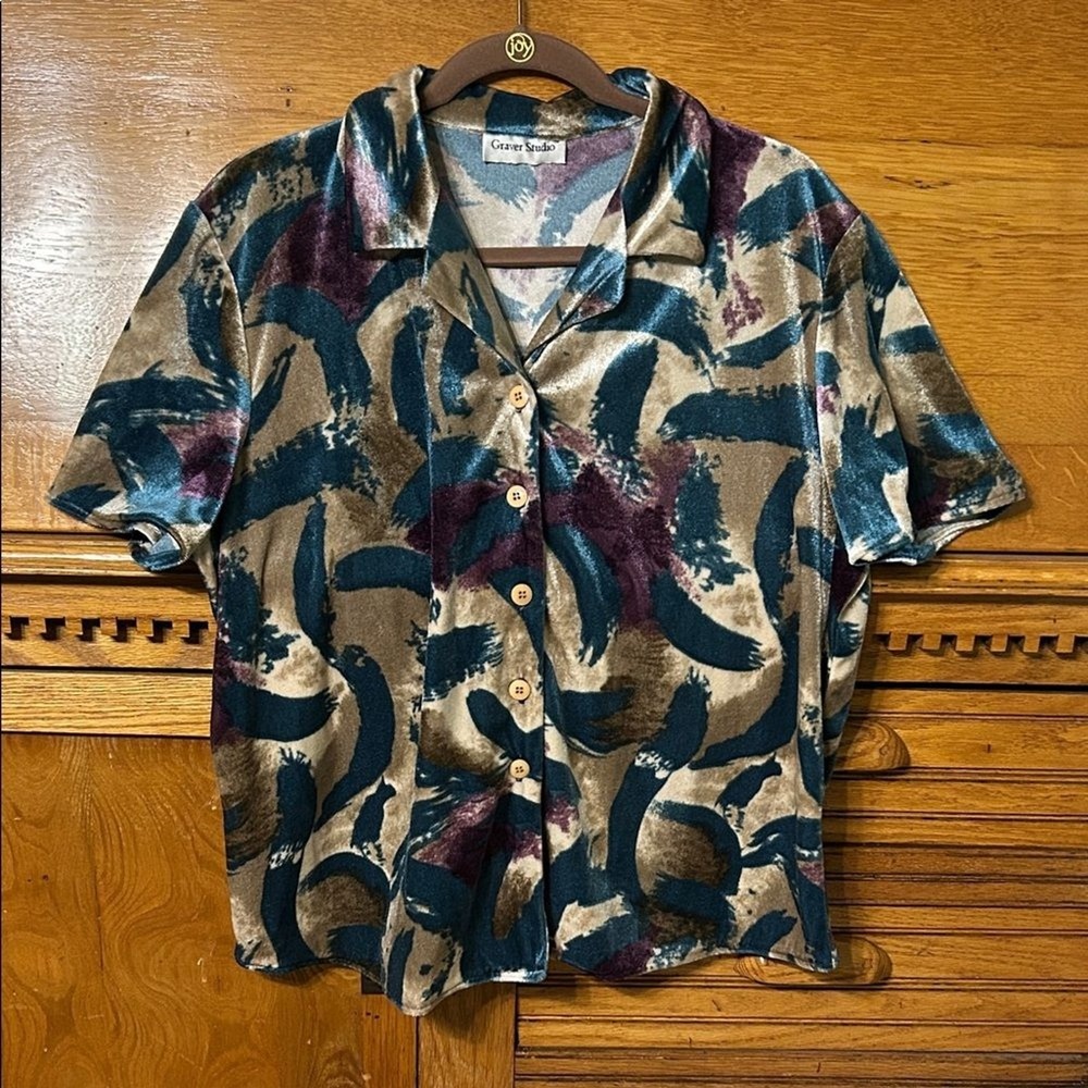 Graver Studio Abstract Velvet Button Up Shirt Short Sleeve Retro Resort Wear